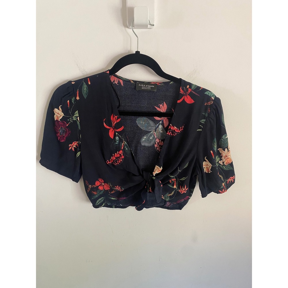 Zara‎ Accessories Womens XS Navy Blue Floral Front Tie Short Sleeve Crop Top